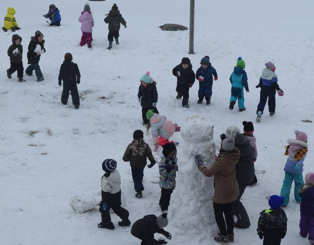  Building a snowman